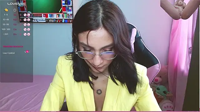 Mei Kelly online show from January 23, 2025, 7:07 pm
