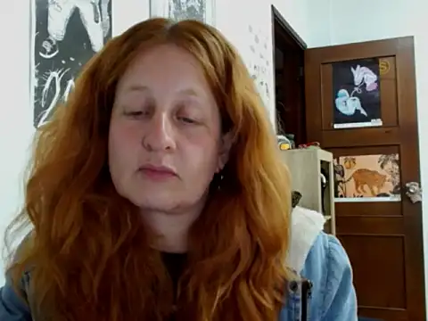 Snapshot of ViioletaMora chatting on May 20, 2026, 4:42 am ViioletaMora online show from May 20, 2026, 4:42 am