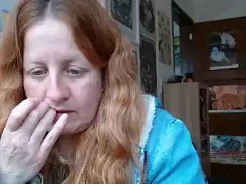 Snapshot of ViioletaMora chatting on June 18, 2026, 7:41 pm ViioletaMora online show from June 18, 2026, 7:41 pm