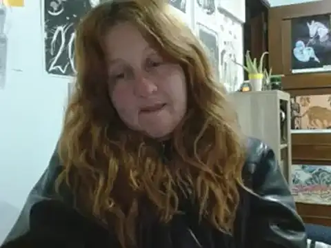 Snapshot of ViioletaMora chatting on August 8, 2026, 3:46 am ViioletaMora online show from August 8, 2026, 3:46 am