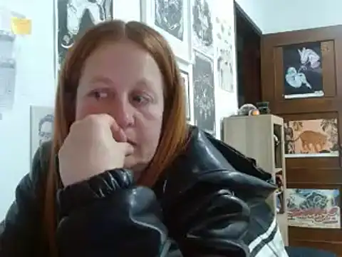 Snapshot of ViioletaMora chatting on July 6, 2026, 1:45 am ViioletaMora online show from July 6, 2026, 1:45 am