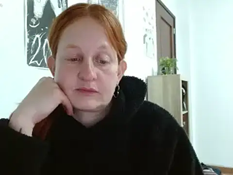 ViioletaMora online show from April 28, 2026, 6:18 am