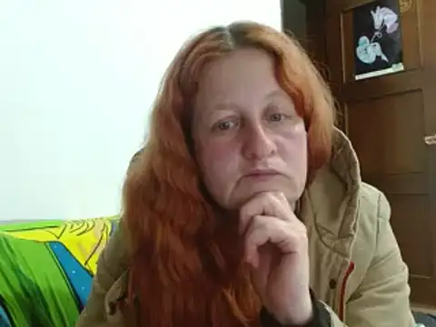 ViioletaMora online show from October 15, 2025, 5:50 am