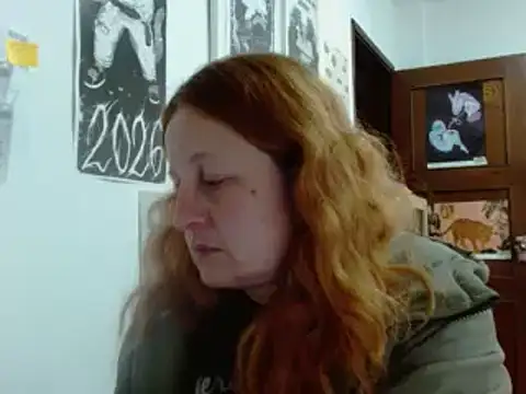 Snapshot of ViioletaMora chatting on June 10, 2026, 2:24 am ViioletaMora online show from June 10, 2026, 2:24 am