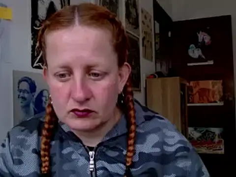 Snapshot of ViioletaMora chatting on July 21, 2026, 8:21 pm ViioletaMora online show from July 21, 2026, 8:21 pm