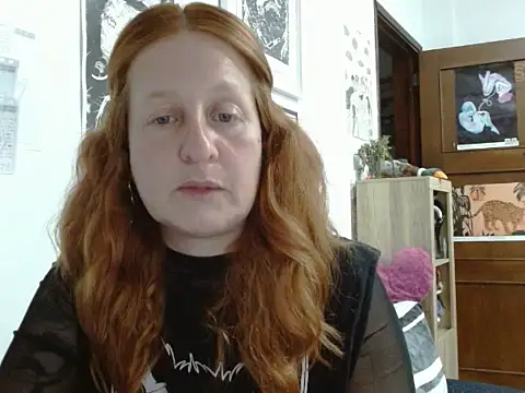 ViioletaMora online show from May 4, 2026, 11:40 pm