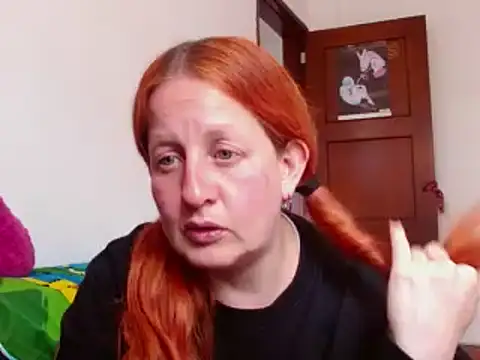 ViioletaMora online show from October 20, 2025, 8:20 pm