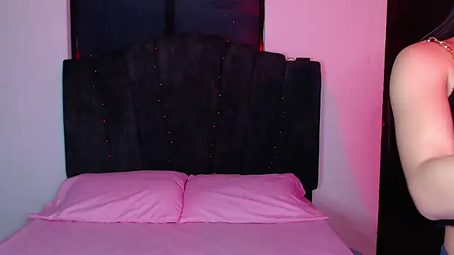 Ariel Zeo1 online show from February 13, 2026, 7:25 pm