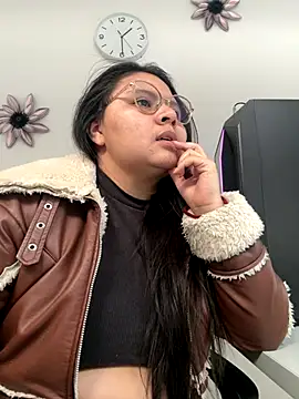 Snapshot of alice_love052 chatting on December 1, 2025, 6:31 pm alice love052 online show from December 1, 2025, 6:31 pm