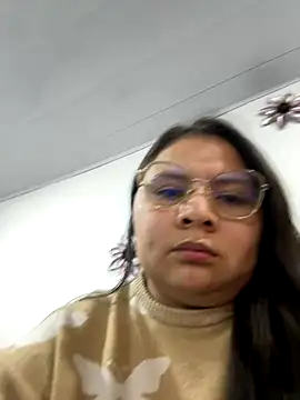 Snapshot of alice_love052 chatting on October 11, 2025, 2:34 am alice love052 online show from October 11, 2025, 2:34 am