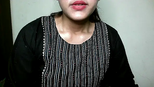 Snapshot of Princess_noorjahan chatting on February 26, 2025, 6:26 pm Princess noorjahan online show from February 26, 2025, 6:26 pm