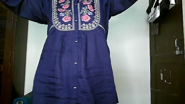 Snapshot of Princess_noorjahan chatting on February 26, 2025, 9:31 pm Princess noorjahan online show from February 26, 2025, 9:31 pm