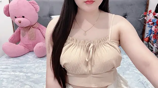 Snapshot of Funikio chatting on June 4, 2026, 2:38 am Funikio online show from June 4, 2026, 2:38 am