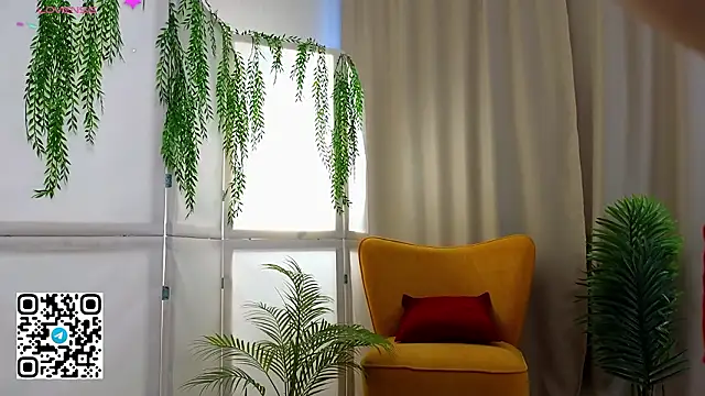 Snapshot of oliviabr0wn0 chatting on February 18, 2026, 2:20 am oliviabr0wn0 online show from February 18, 2026, 2:20 am