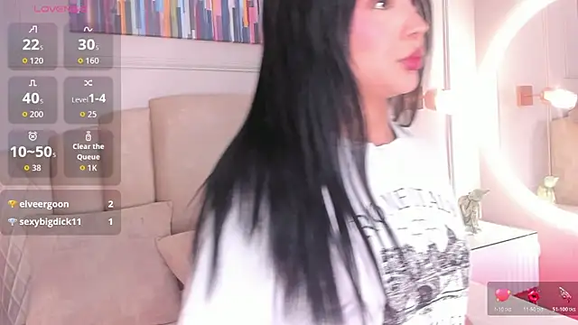 Snapshot of maddy_brookss chatting on December 13, 2025, 8:04 pm maddy brookss online show from December 13, 2025, 8:04 pm