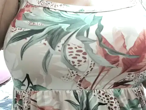 Snapshot of MonicaGarcia_ chatting on May 19, 2026, 7:21 pm MonicaGarcia online show from May 19, 2026, 7:21 pm