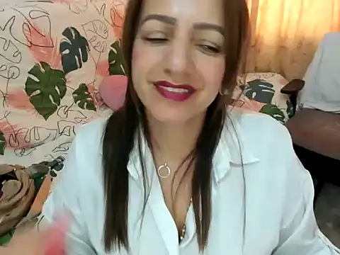 MonicaGarcia  online show from September 29, 2025, 8:58 pm