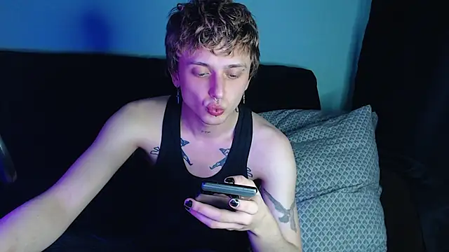 Snapshot of axxxturel chatting on February 19, 2025, 10:20 pm axxxturel online show from February 19, 2025, 10:20 pm