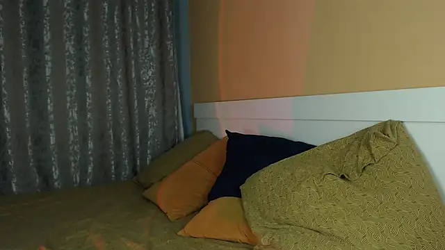 Snapshot of axxxturel chatting on October 22, 2025, 8:30 pm axxxturel online show from October 22, 2025, 8:30 pm