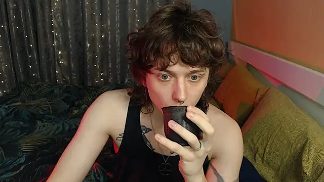 Snapshot of axxxturel chatting on December 15, 2025, 10:26 pm axxxturel online show from December 15, 2025, 10:26 pm