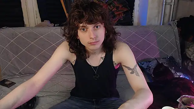 axxxturel online show from June 16, 2026, 11:38 pm