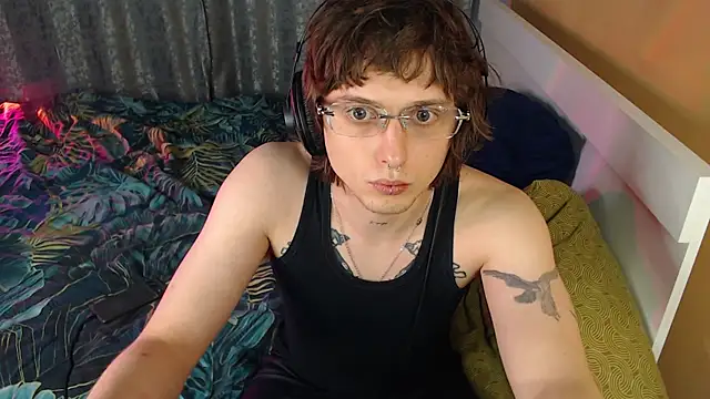 Snapshot of axxxturel chatting on October 5, 2025, 10:33 pm axxxturel online show from October 5, 2025, 10:33 pm