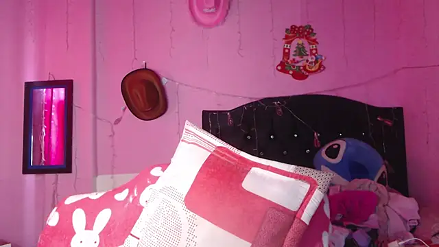 Snapshot of NikkiRous_ chatting on November 25, 2025, 1:11 pm NikkiRous online show from November 25, 2025, 1:11 pm