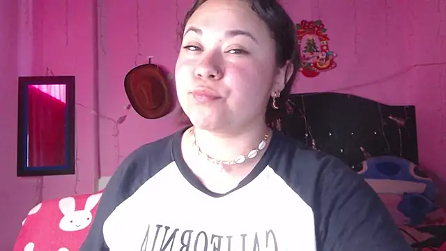 Snapshot of NikkiRous_ chatting on October 21, 2025, 8:30 pm NikkiRous online show from October 21, 2025, 8:30 pm