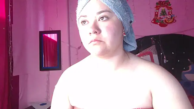 Snapshot of NikkiRous_ chatting on October 22, 2025, 12:37 pm NikkiRous online show from October 22, 2025, 12:37 pm