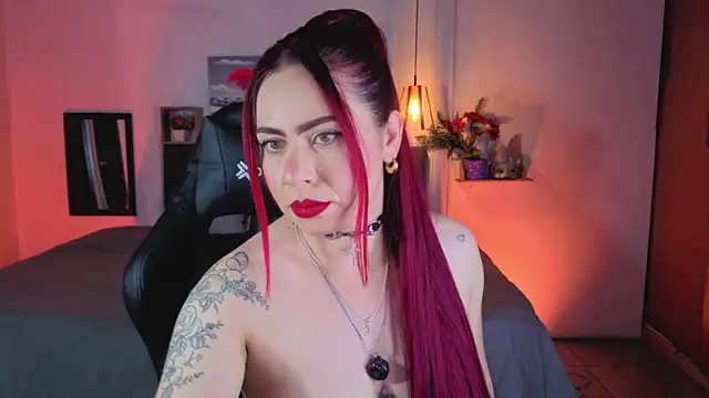 Dulce charlottee online show from April 22, 2026, 7:42 pm