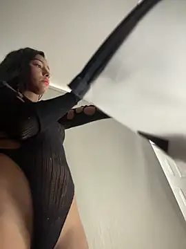 Snapshot of Ema_azel chatting on November 14, 2025, 1:59 pm Ema azel online show from November 14, 2025, 1:59 pm