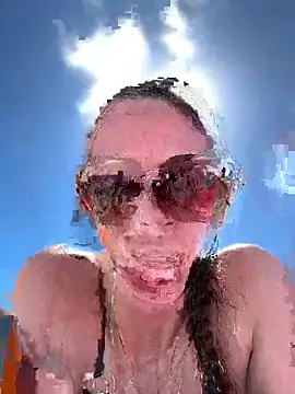 Snapshot of BrattyBae_xo chatting on June 6, 2026, 7:30 pm BrattyBae xo online show from June 6, 2026, 7:30 pm
