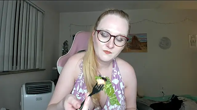 AudreyMadisonX online show from February 15, 2025, 6:55 am