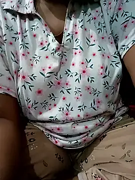 Snapshot of Im_Cute chatting on October 14, 2025, 7:58 pm Im Cute online show from October 14, 2025, 7:58 pm