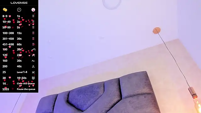 Snapshot of AilishBenson chatting on October 17, 2025, 7:48 pm AilishBenson online show from October 17, 2025, 7:48 pm