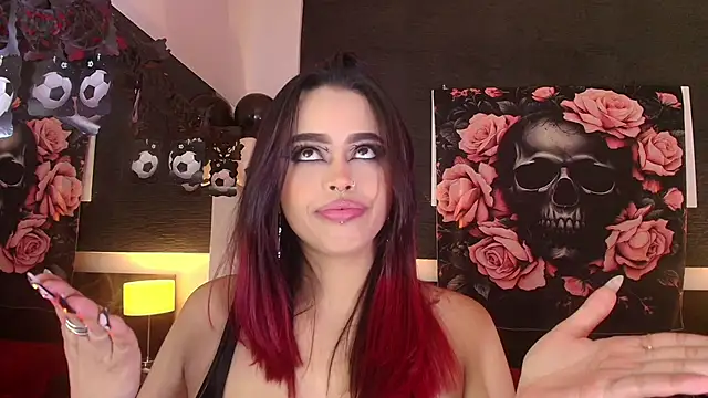 Snapshot of EvaaFoxxy1 chatting on June 27, 2026, 12:22 pm EvaaFoxxy1 online show from June 27, 2026, 12:22 pm