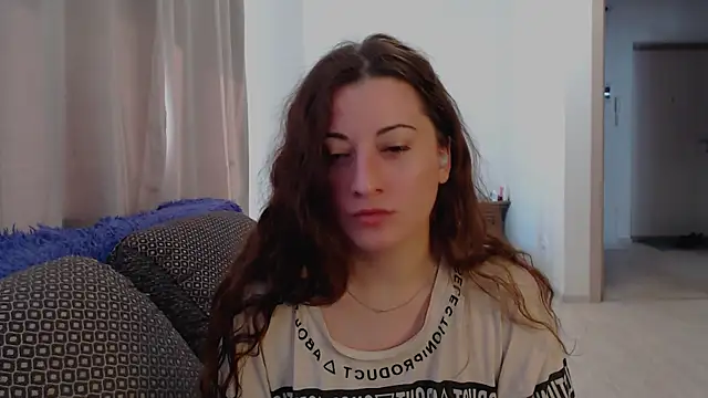 Snapshot of Helen_Adams_ chatting on July 15, 2026, 5:25 am Helen Adams online show from July 15, 2026, 5:25 am