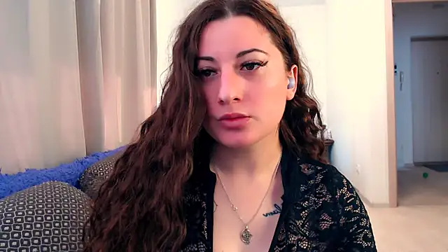 Snapshot of Helen_Adams_ chatting on June 10, 2026, 5:41 am Helen Adams online show from June 10, 2026, 5:41 am