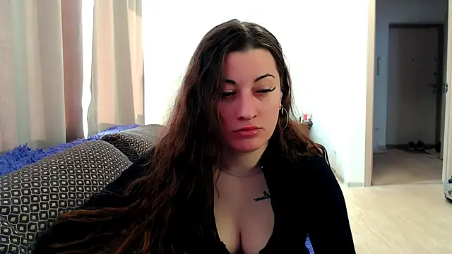 Snapshot of Helen_Adams_ chatting on May 10, 2026, 5:00 am Helen Adams online show from May 10, 2026, 5:00 am