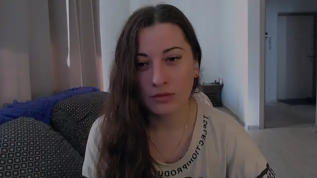 Snapshot of Helen_Adams_ chatting on July 10, 2026, 6:02 am Helen Adams online show from July 10, 2026, 6:02 am