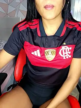 Snapshot of moreninhasilva chatting on April 9, 2026, 12:23 am moreninhasilva online show from April 9, 2026, 12:23 am