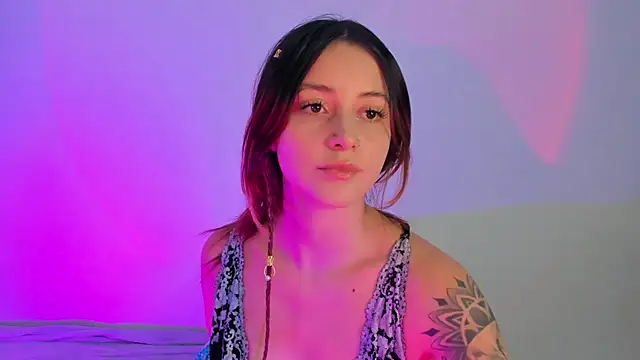 Snapshot of annie_mora chatting on November 25, 2025, 2:12 am annie mora online show from November 25, 2025, 2:12 am