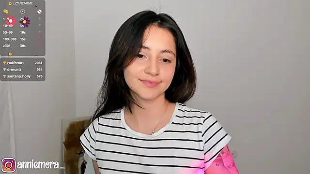 Snapshot of annie_mora chatting on February 27, 2025, 5:18 am annie mora online show from February 27, 2025, 5:18 am