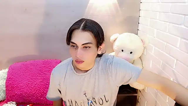 Daniela Pink  online show from September 27, 2025, 8:04 pm