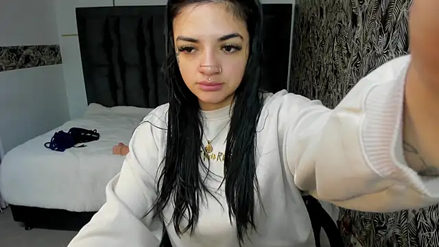 Snapshot of Anhell7_x chatting on October 25, 2025, 7:36 pm Anhell7 x online show from October 25, 2025, 7:36 pm