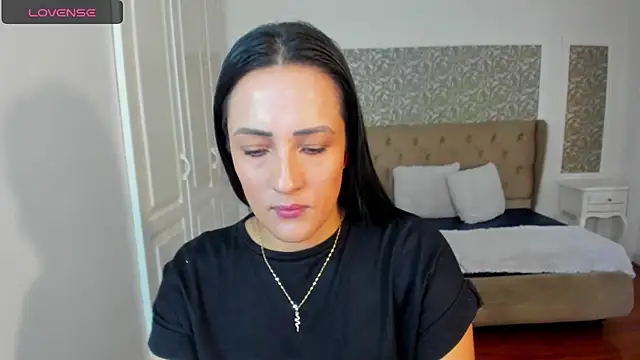 KimWessel  online show from March 18, 2026, 5:47 pm