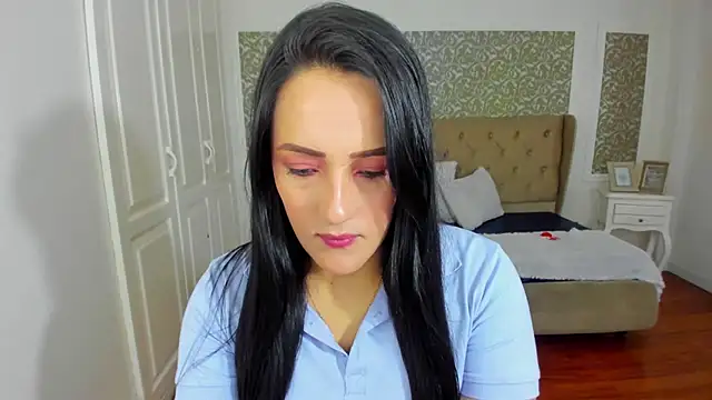 Snapshot of KimWessel_ chatting on June 2, 2026, 7:47 pm KimWessel online show from June 2, 2026, 7:47 pm