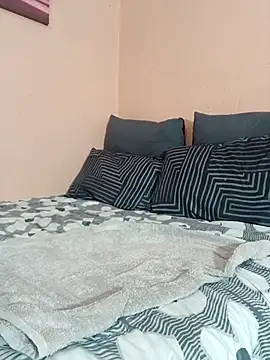 Snapshot of Fantasy1976 chatting on November 30, 2025, 8:42 pm Fantasy1976 online show from November 30, 2025, 8:42 pm