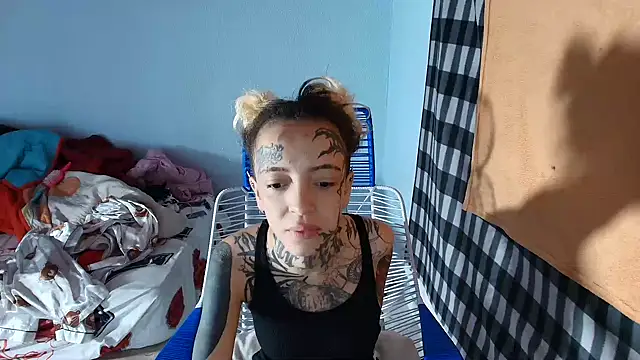 Snapshot of barbara_anal_squirt_ chatting on August 4, 2026, 11:42 pm barbara anal squirt online show from August 4, 2026, 11:42 pm
