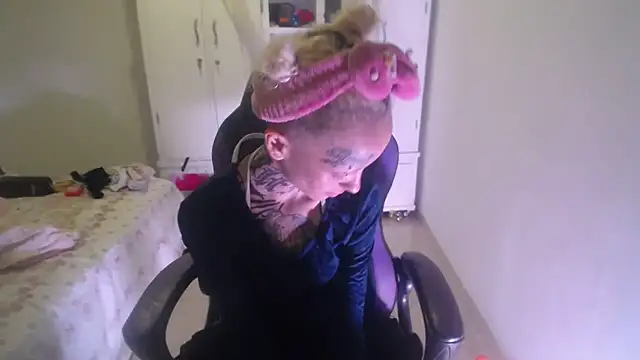 Snapshot of barbara_anal_squirt_ chatting on October 21, 2025, 4:56 am barbara anal squirt online show from October 21, 2025, 4:56 am